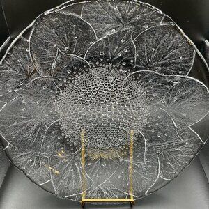 Mikasa Hoya Dewdrop Sunflower Shallow Serving bowl